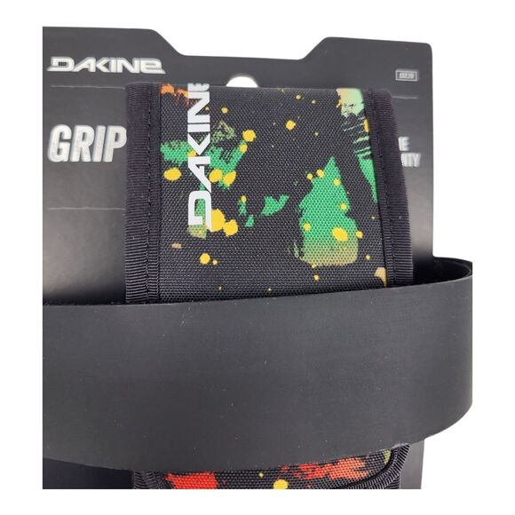 Dakine Gripper On Bike Storage Or Seat Pack Tool Spare Tube Wrap - Picture 2 of 6